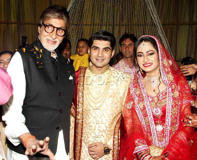 Amitabh Bachchan with Ali Khan's daughter and her husband during their wedding reception