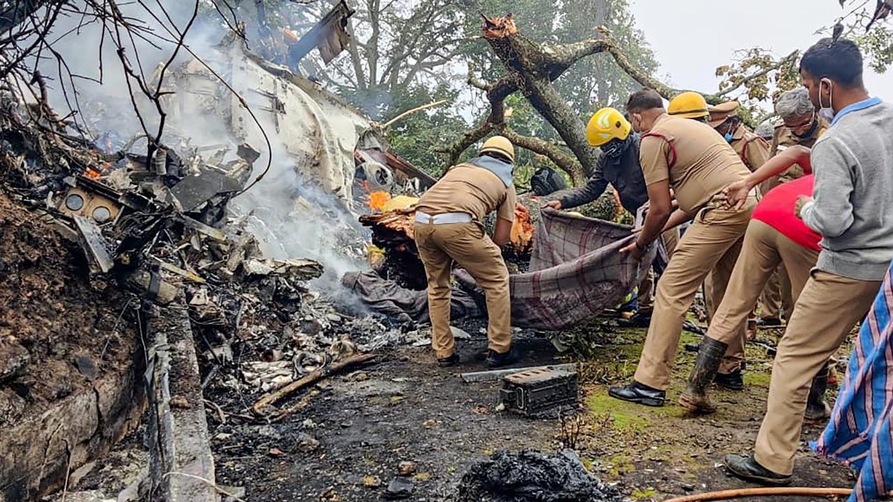 Chopper crash: Mortal remains of 4 IAF personnel, 2 Army personnel identified