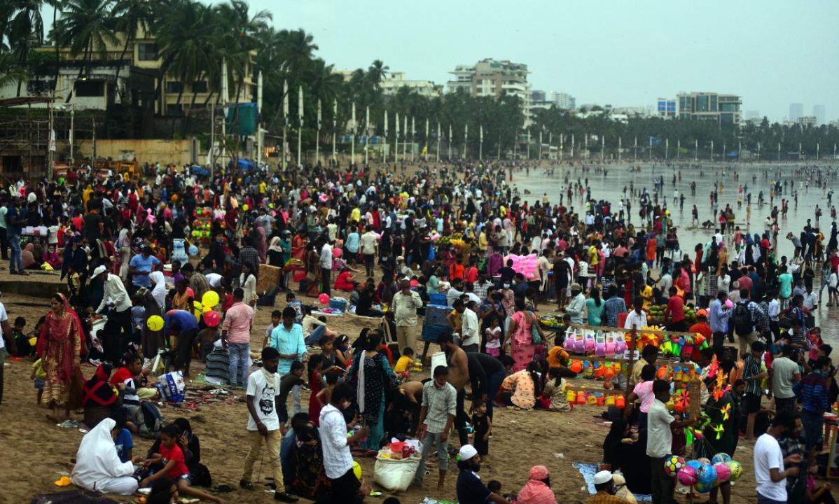 Covid-19: Mumbai reports 809 cases, 3 deaths; active tally now 4,765