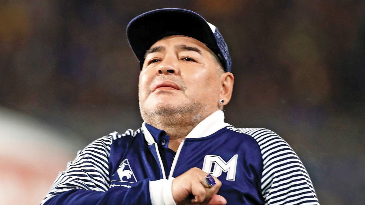 Auction of Maradona’s items extended due to lack of bids