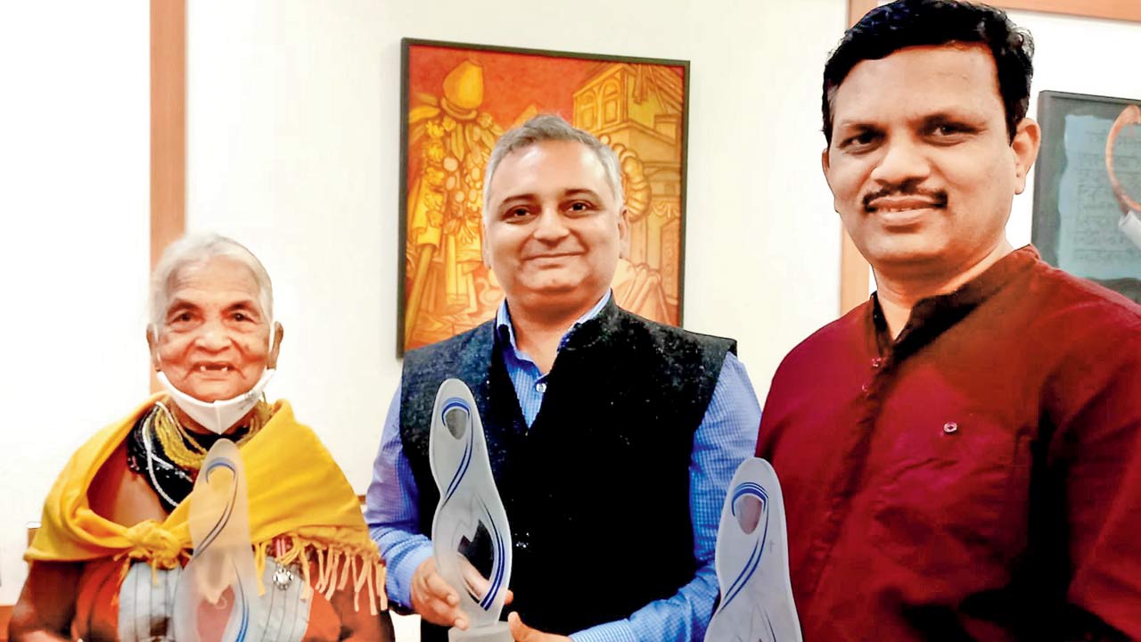 (From left) Tulsi Gowda, Subhajit Mukherjee and Avinash Pol from Paani Foundation