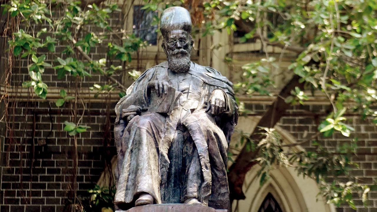 A statue of Dadabhai Naoroji in Fort