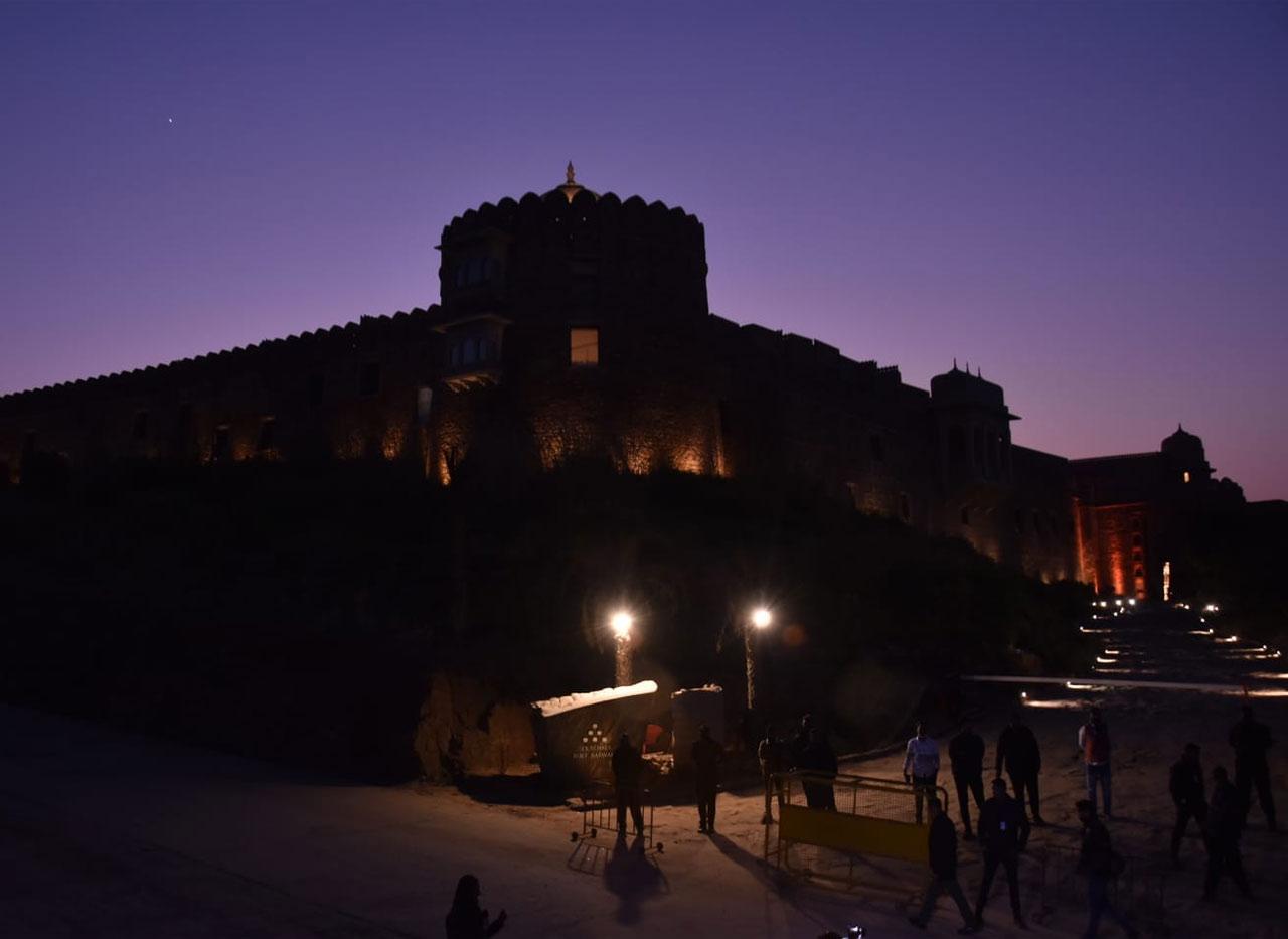 The much-awaited and talked about wedding of the year has reportedly happened. Vicky Kaushal and Katrina Kaif have tied the knot in an intimate ceremony. Fans have now lined-up outside Six Senses Fort Barwara at Sawai Madhopur to catch a glimpse of the newly married couple.