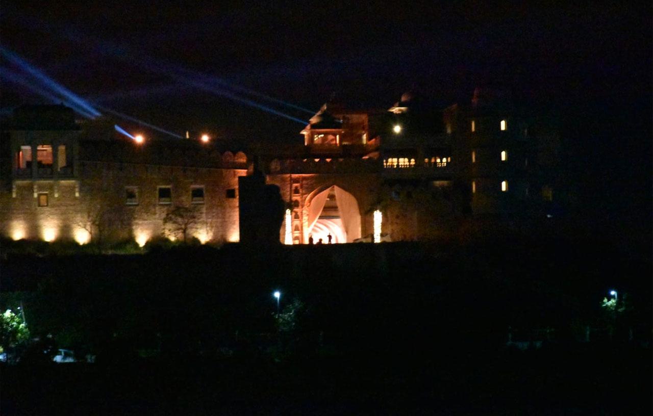 The 'Sangeet' night was also marked by electrifying performances on Punjabi tracks. Vicky's love for Punjabi beats is well-known and the 'Sangeet' featured some of the best tracks including the recent chartbuster 'Bijlee Bijlee', performed live by Hardy Sandhu and Aastha Gill as the wedding couple danced their hearts out.




