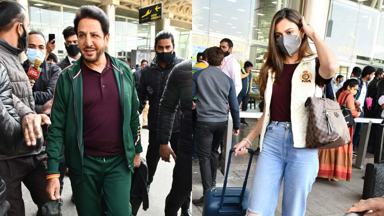Gurdas Maan arrived at Jaipur airport with his daughter-in-law Simran Kaur Mundi. It is said that the popular singer will lend his voice at the sangeet ceremony hosted on December 7, 2021.
 