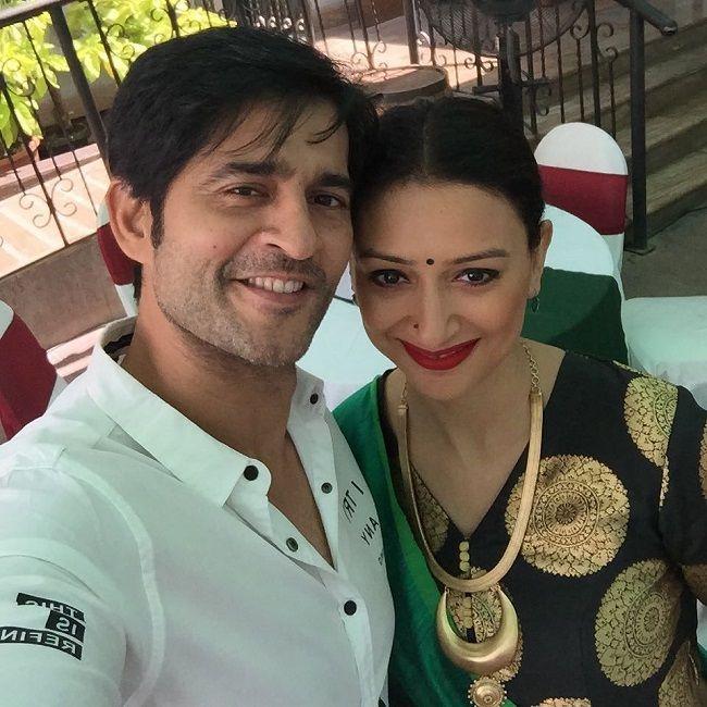 Talking about re-marrying, Hiten Tejwani had told mid-day, 'Rather than a perfect age, it's got more to do with emotional maturity and financial independence. You have to be prepared to shoulder the responsibility of a partner and think things through before jumping into the deep end. Long-term planning is key.'