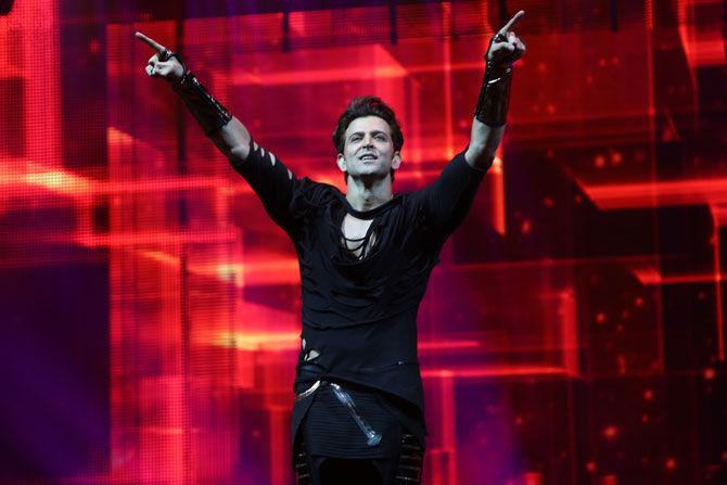Hrithik Roshan mesmerised the audience with his moves to songs like 'Ek Pal Ka Jeena' and 'Baawre'