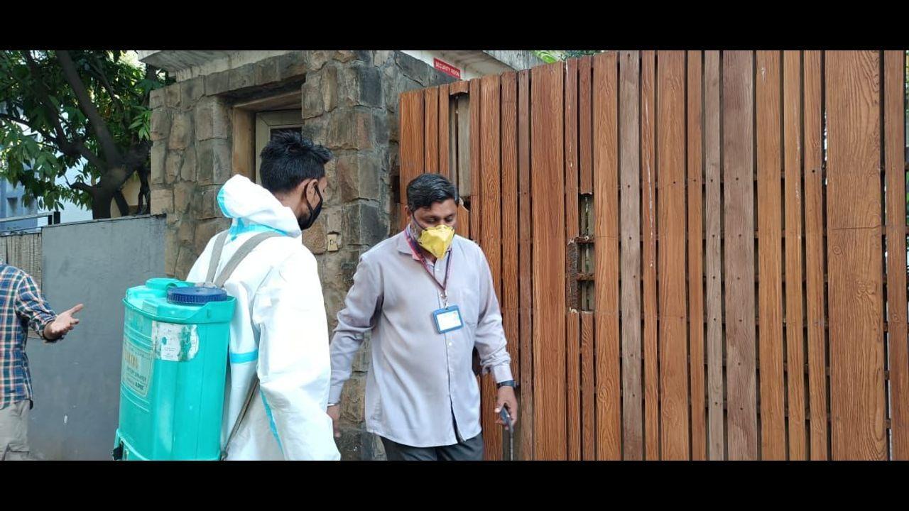 After Kareena Kapoor Khan contracts Covid-19, BMC to test all guests who attended party