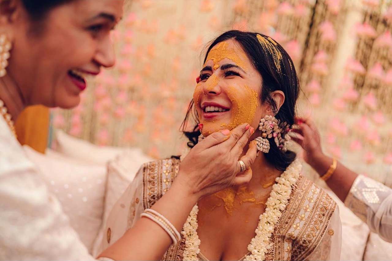 Her happiness knew no bounds as the first haldi was applied to her. 