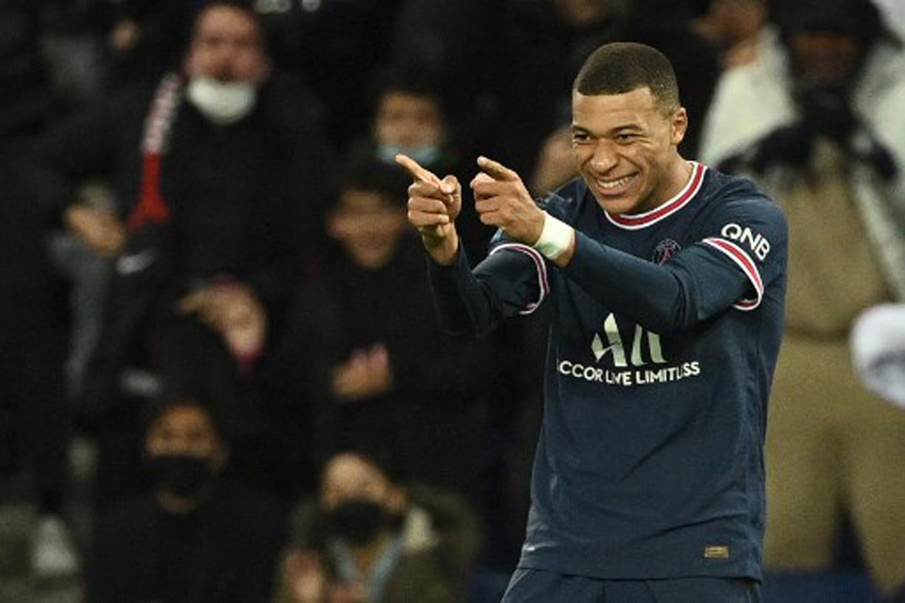 Mbappe, the young gunKylian Mbappe, the star striker of the Paris St Germain team, became the youngest footballer to reach 100 goals for a single club in Ligue 1.