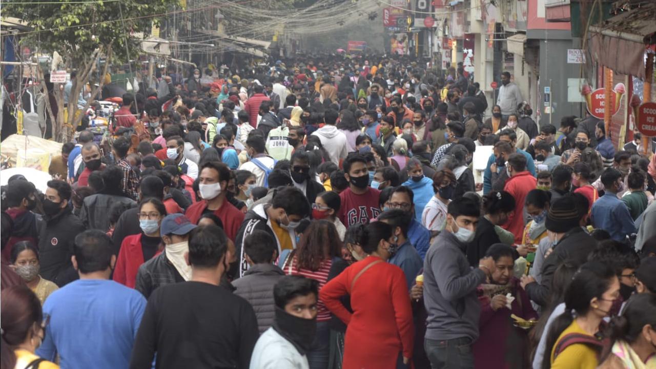 India reports 13,154 new Covid-19 cases, Omicron tally surges to 961