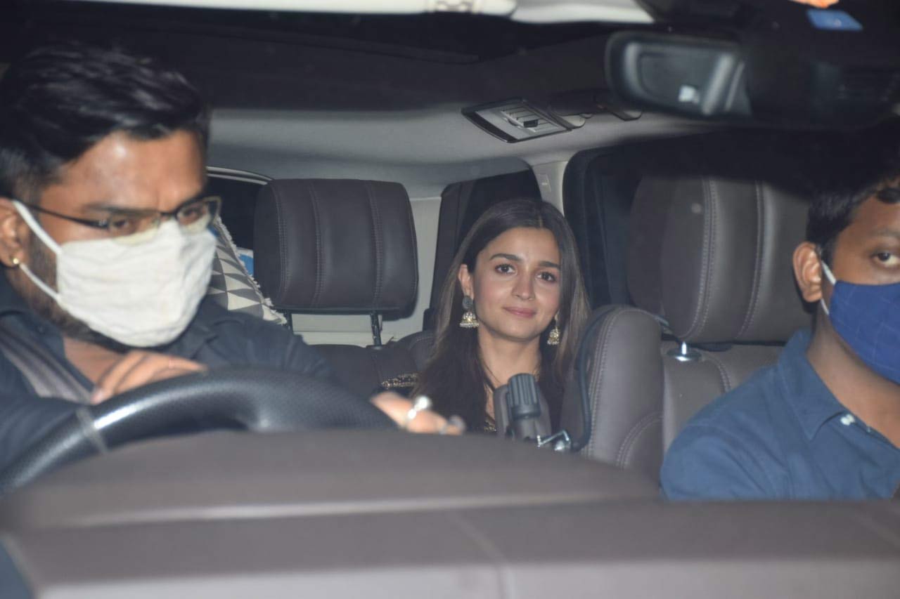 Alia Bhatt was also a part of the same private celebration hosted in the city. Dressed in black velvet ethnic wear, Alia was all smiles when clicked by the shutterbugs in Mumbai.