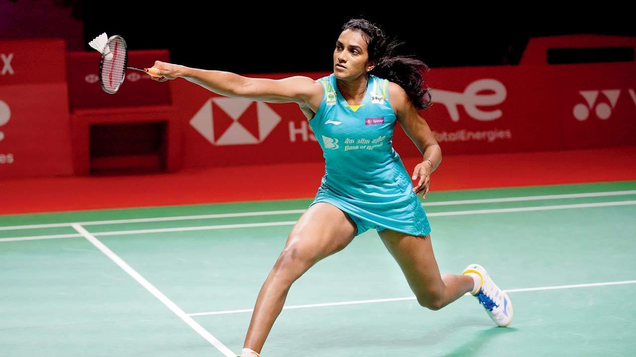 PV Sindhu loses last group match, Srikanth ousted