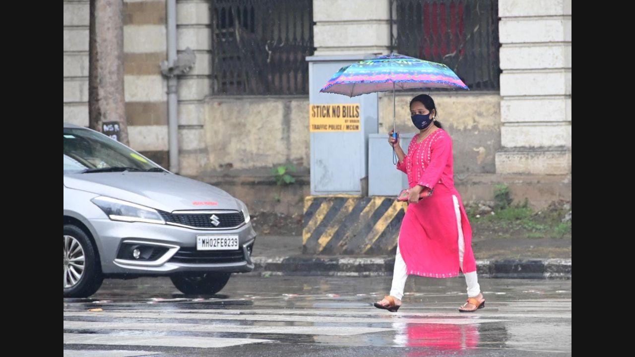 As per reports, the intensity of rainfall will reduce on December 2. At 23.8 degrees Celsius, the minimum or the night temperature recorded on Wednesday was just a degree below the day temperature.