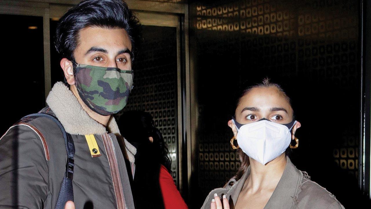 Have you heard? Ranbir Kapoor-Alia Bhatt take off to ring in 2022 together