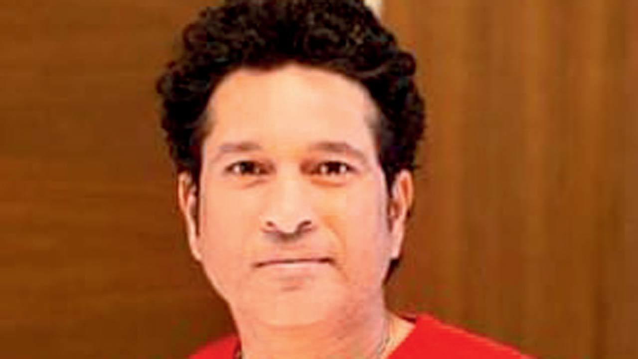 Sachin Tendulkar sympathises with Lewis Hamilton on Twitter: Sheer bad luck!