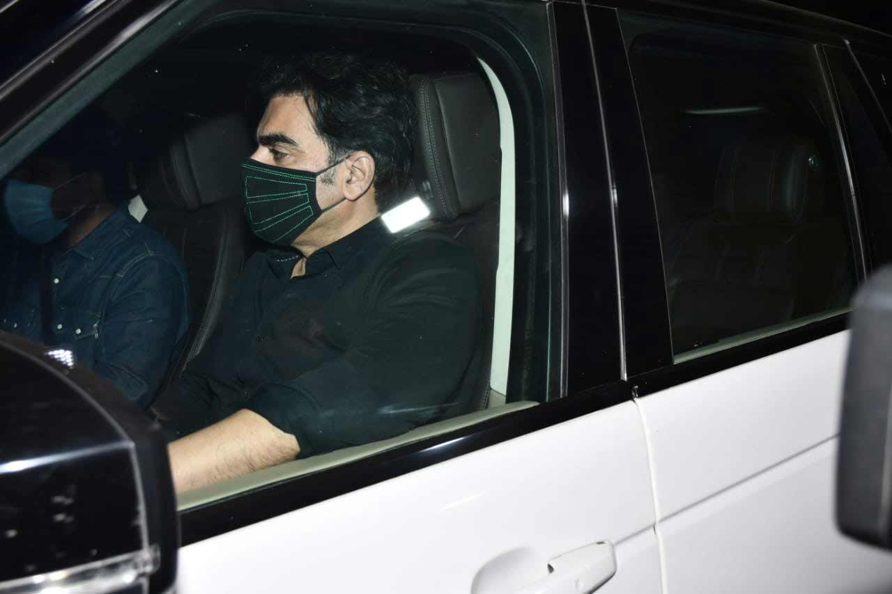 Salman added that he was feeling fine and they have not killed the snake. In picture: Arbaaz Khan was also at the bash