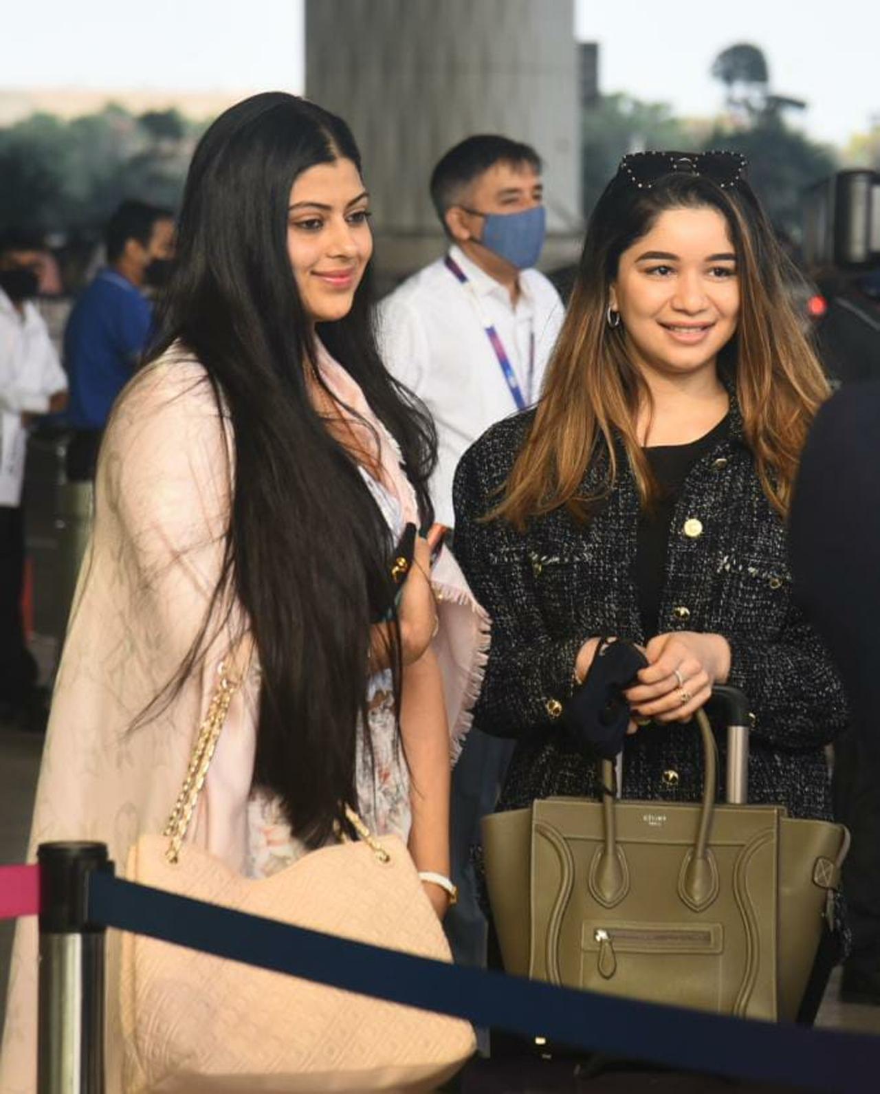 Sara Tendulkar and Zanai Bhonsle's friendship does not really come as a surprise. Sachin Tendulkar and Asha Bhonsle have often shared mutual respect and have also visited each other's homes on certain occasions.