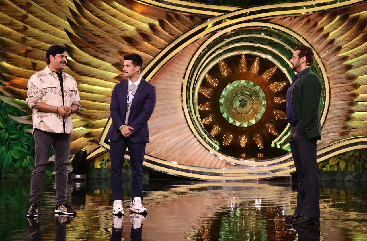 The lead cast of Matsya Kaand, Ravii Dubey and Ravi Kishan were seen on Weekend Ka Vaar of Bigg Boss 15, sharing the stage with the host Salman Khan and having a good laugh. 