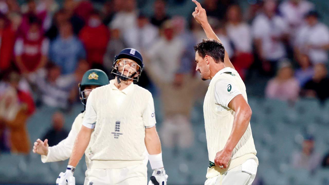 Aus close in on win, England slip to 82-4 