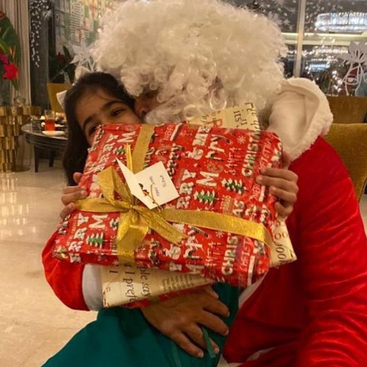 Guess the Santa 
Nitara could be seen hugging her Santa Claus in what was a throwback picture shared by her mother. The actress stated that even the Santa Claus would be practicing social distancing due to the Coronavirus. Were you able to guess the Santa? It was none other than Akshay Kumar.