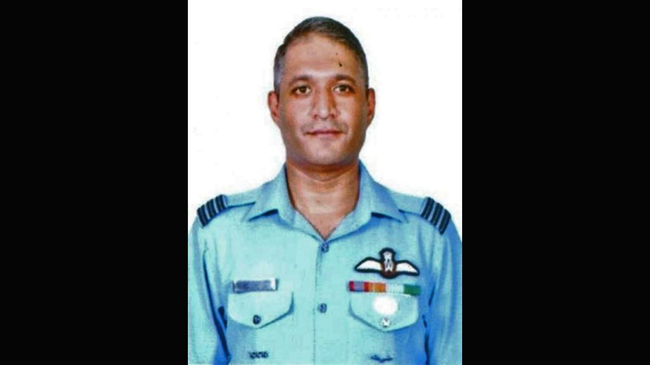 Chopper crash: Lone survivor Group Captain Varun Singh succumbs to injuries