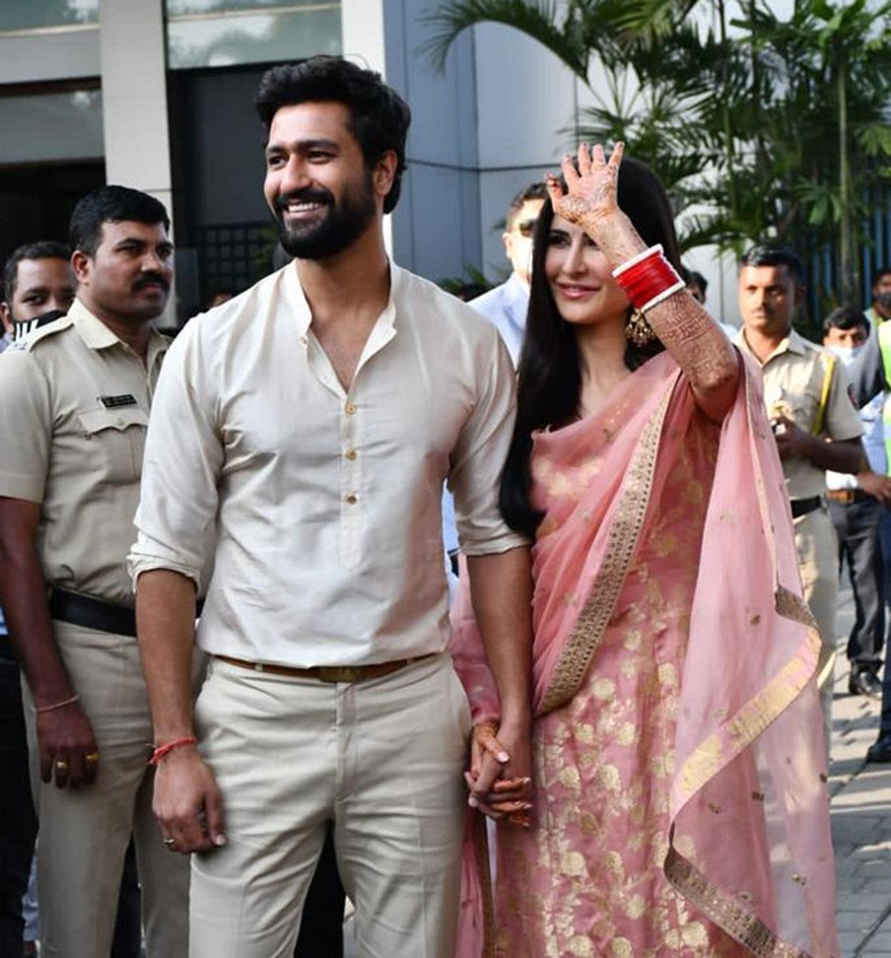 Katrina Kaif, Vicky Kaushal were spotted at Mumbai airport as they returned to the city after coming back from an undisclosed location. Katrina was seen in a traditional outfit whereas Vicky nailed his casual yet cool look. The couple smiled and posed for the paparazzi at the airport.
 