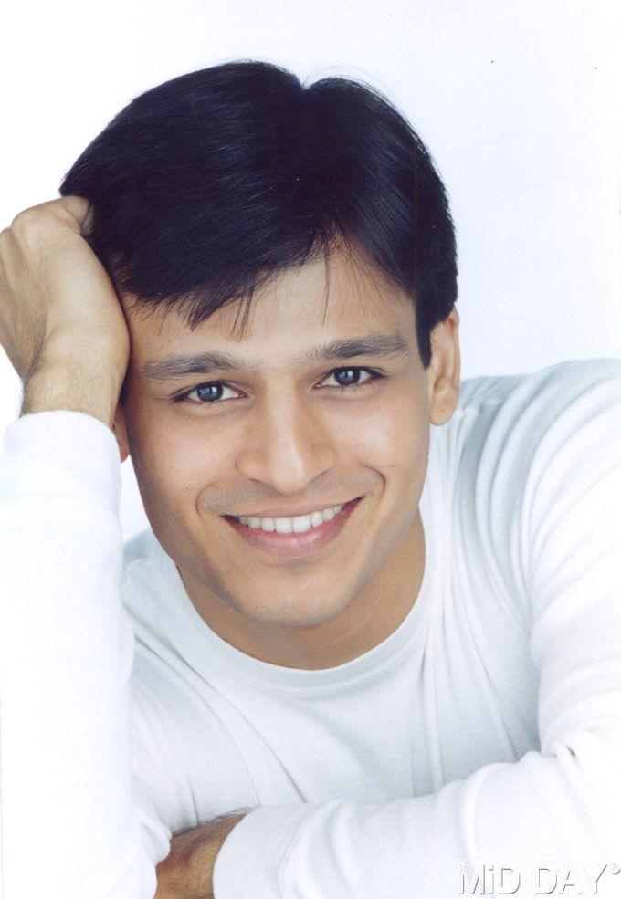 Vivek Oberoi has such a charming smile in this picture.