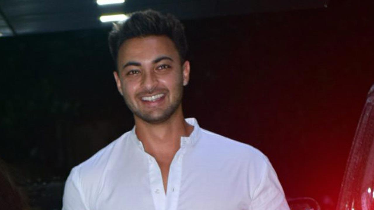 Aayush Sharma shares glimpse of 'relaxed Sunday' as he concludes Antim shoot