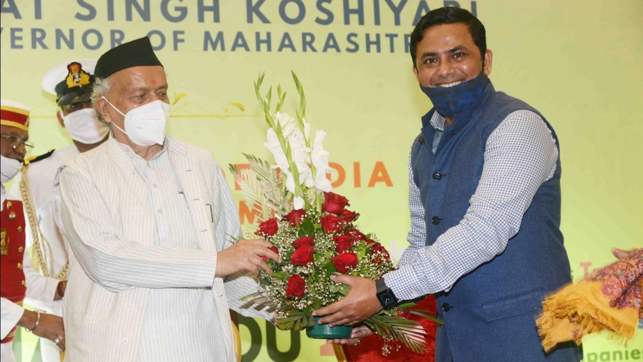 Mumbai: Governor Bhagat Singh Koshyari felicitates 50 corona warriors