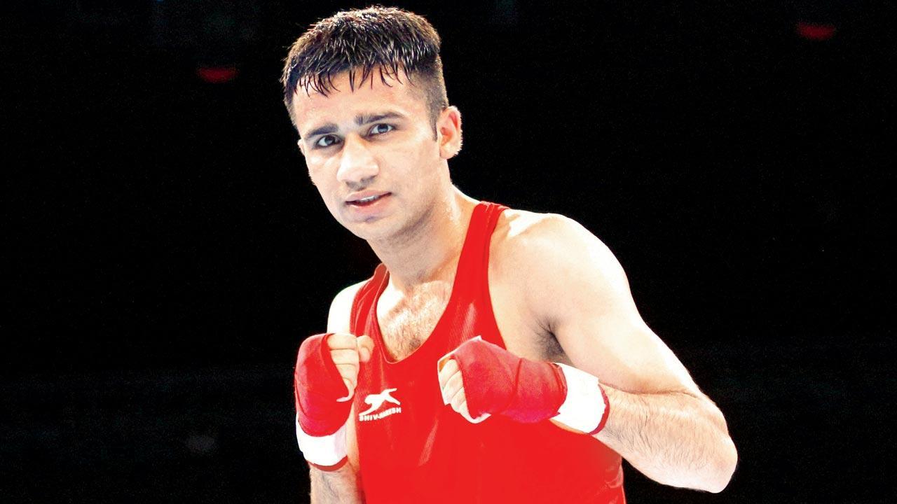 Boxer Deepak Kumar enters quarters in Bulgaria