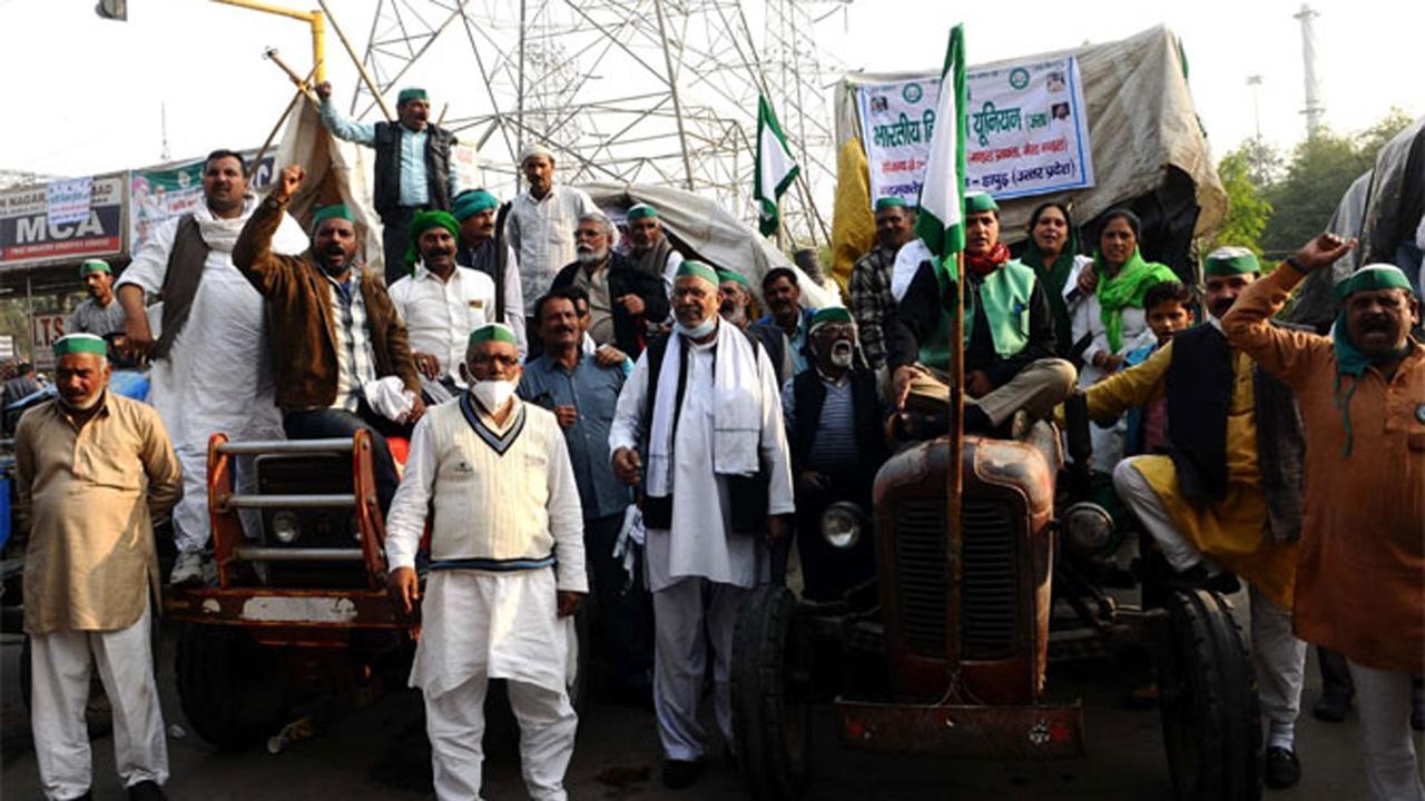 Home Ministry extends suspension of internet in Delhi's 3 protests sites till Tuesday night