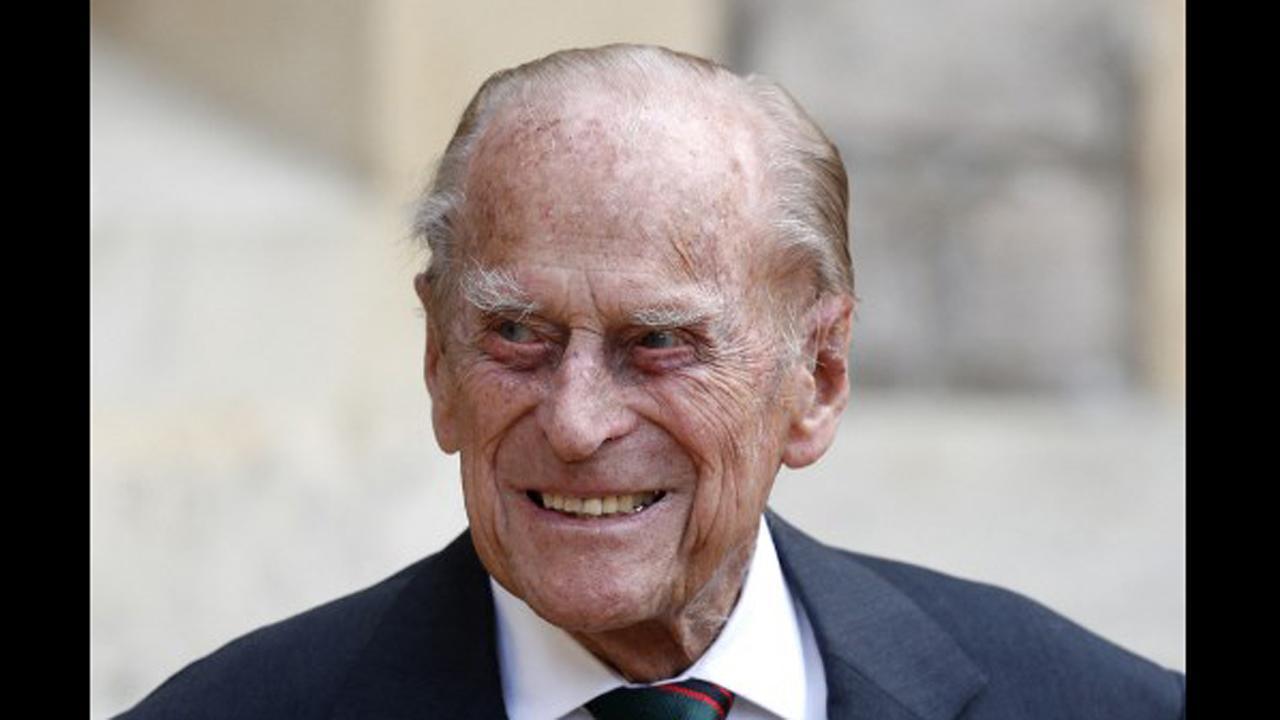 British Queen Elizabeth's husband, Prince Philip, admitted to hospital