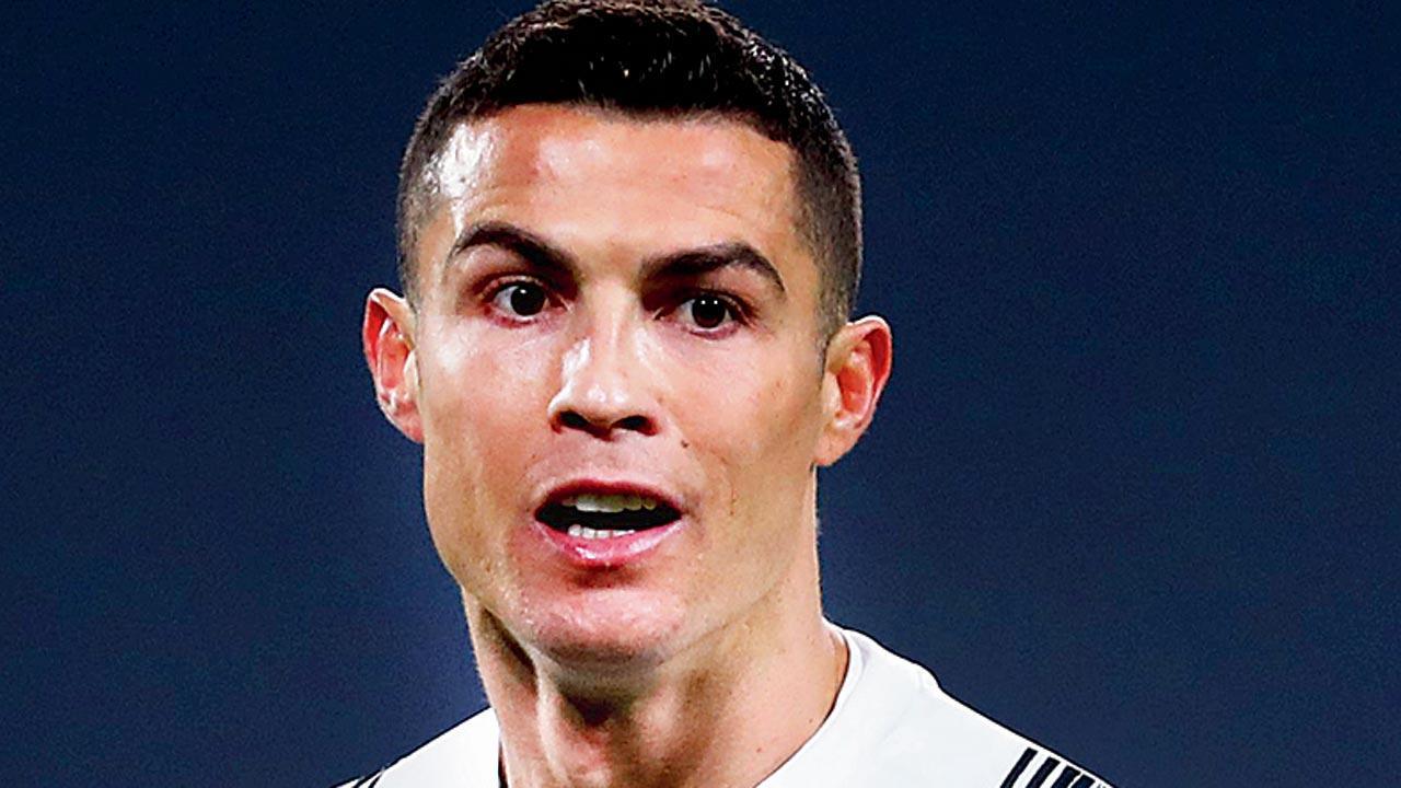 Italian Cup: Juventus hold Inter to enter final