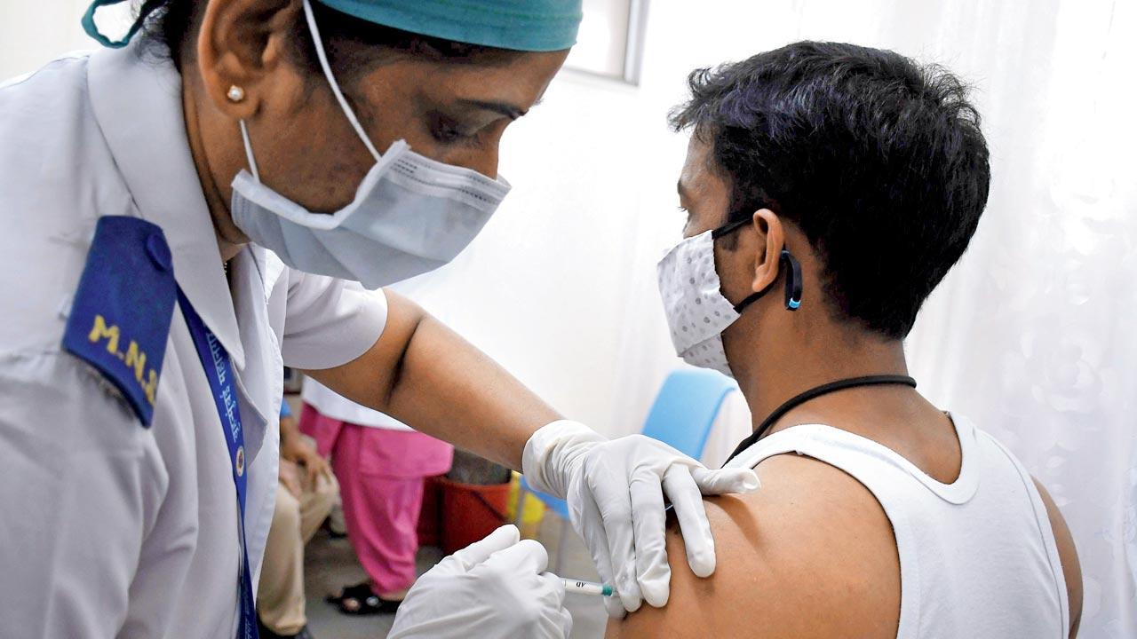 Maharashtra: Scale up vaccine delivery in emerging COVID hotspots,’ say experts