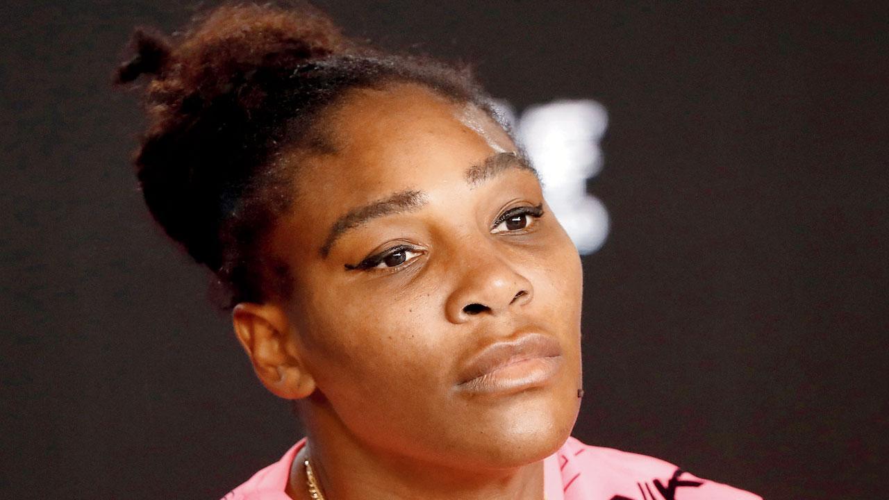 Injured Serena Williams pulls out; Simona Halep, Sofia Kenin crash