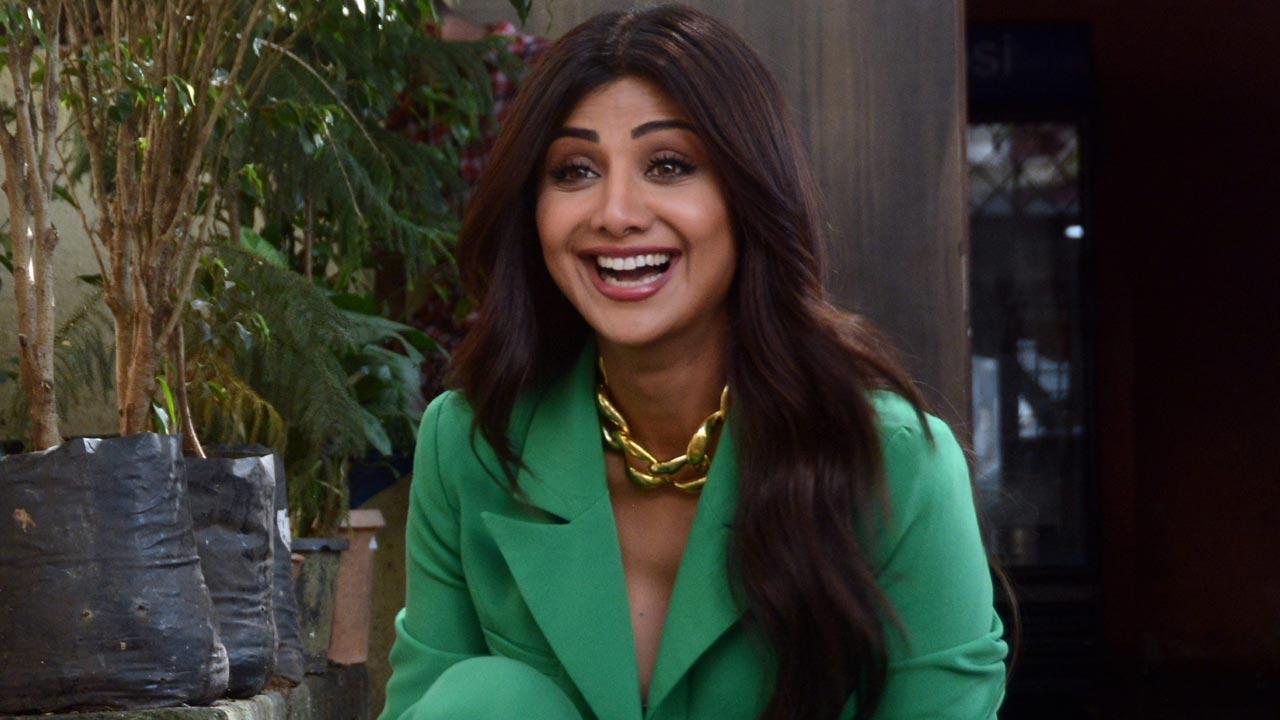 Shilpa Shetty Kundra enjoys her 'Sunday Binge' with mouthwatering 'jalebis and rabdi'