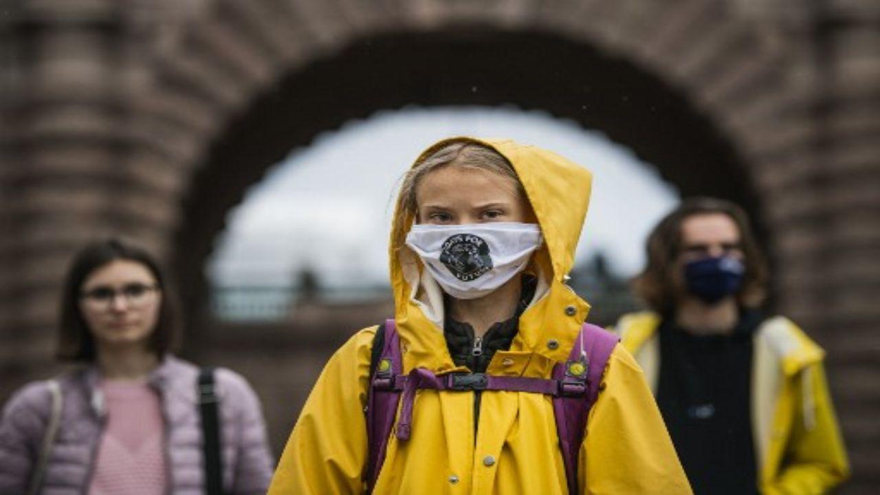 'I still #StandWithFarmers and support their peaceful protest,' says Greta Thunberg