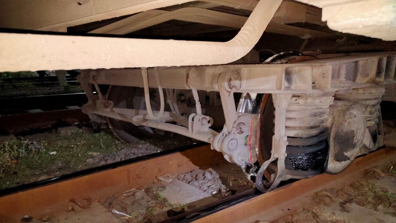 Mumbai: CSMT-Hyderabad special train derails, none injured