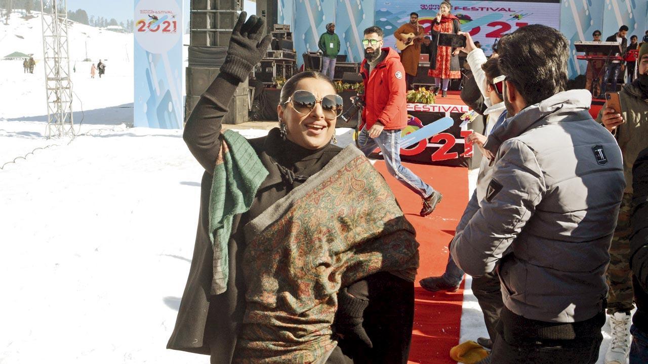 Vidya Balan is in winter wonderland with hubby Siddharth Roy Kapur
