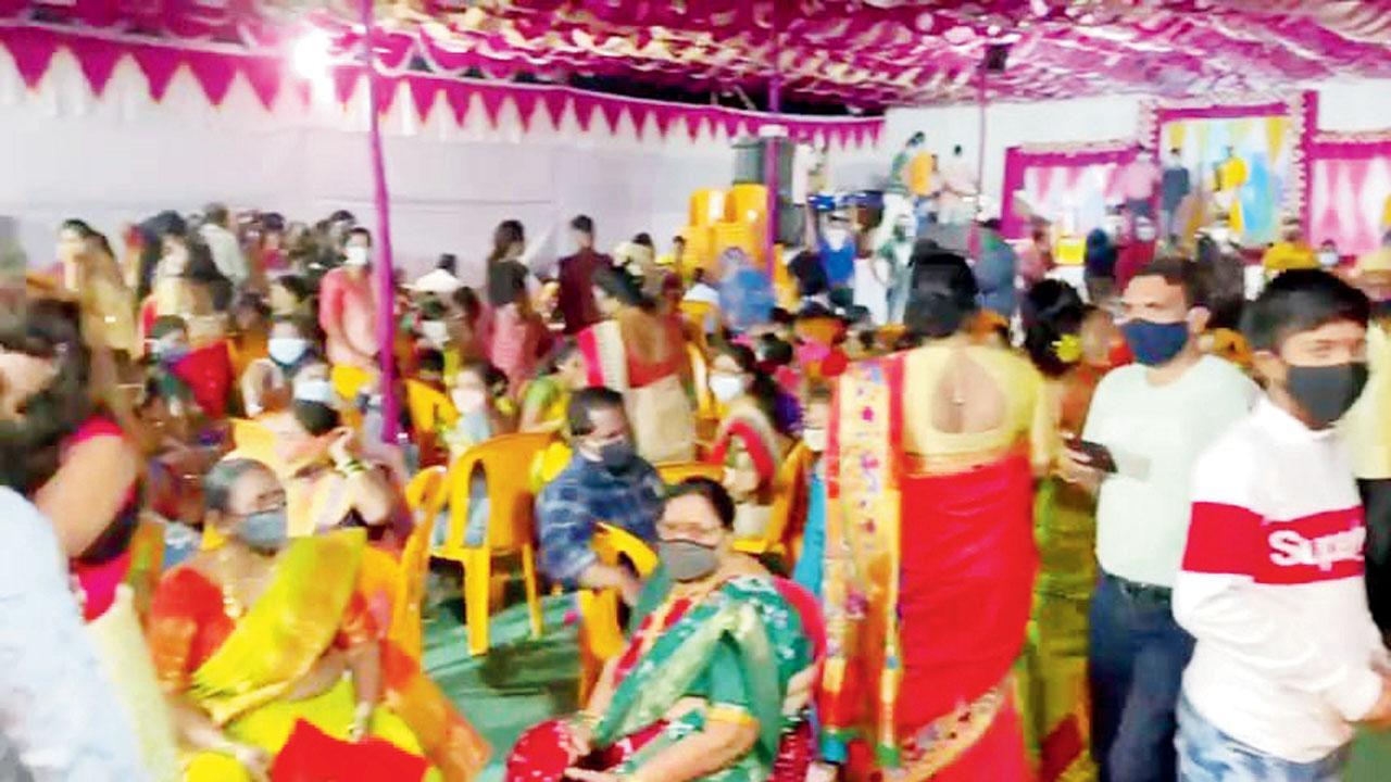Marriage halls in Palghar raided, more than 800 people found flouting restrictions
