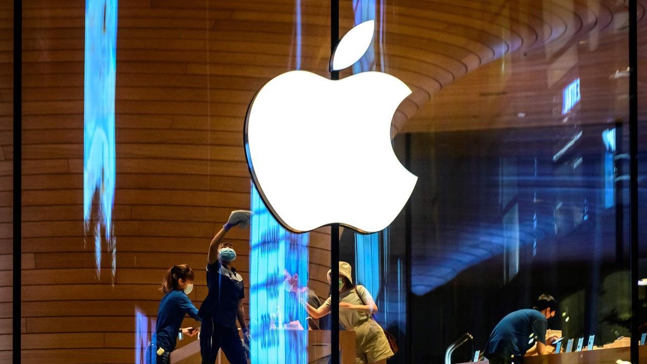 Apple logs massive 93 per cent  yearly growth in India