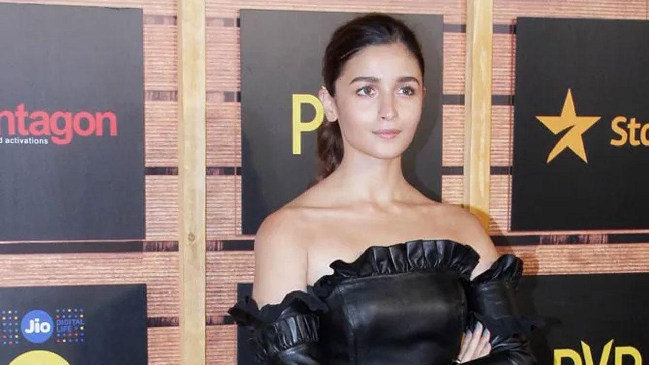 Gangubai Kathiawadi Teaser: Alia Bhatt packs a punch