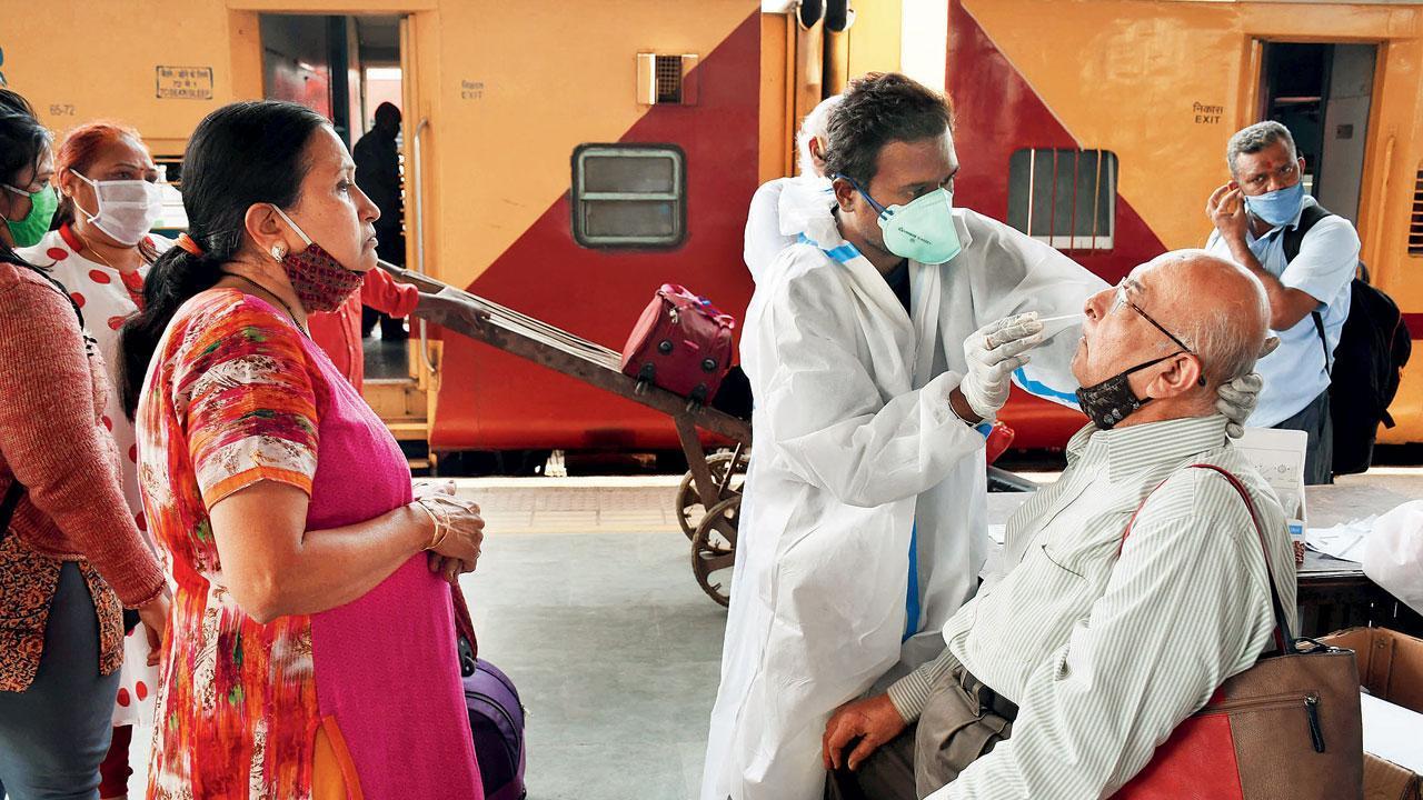 Centre to depute teams to Kerala, Maharashtra for COVID-19 management support