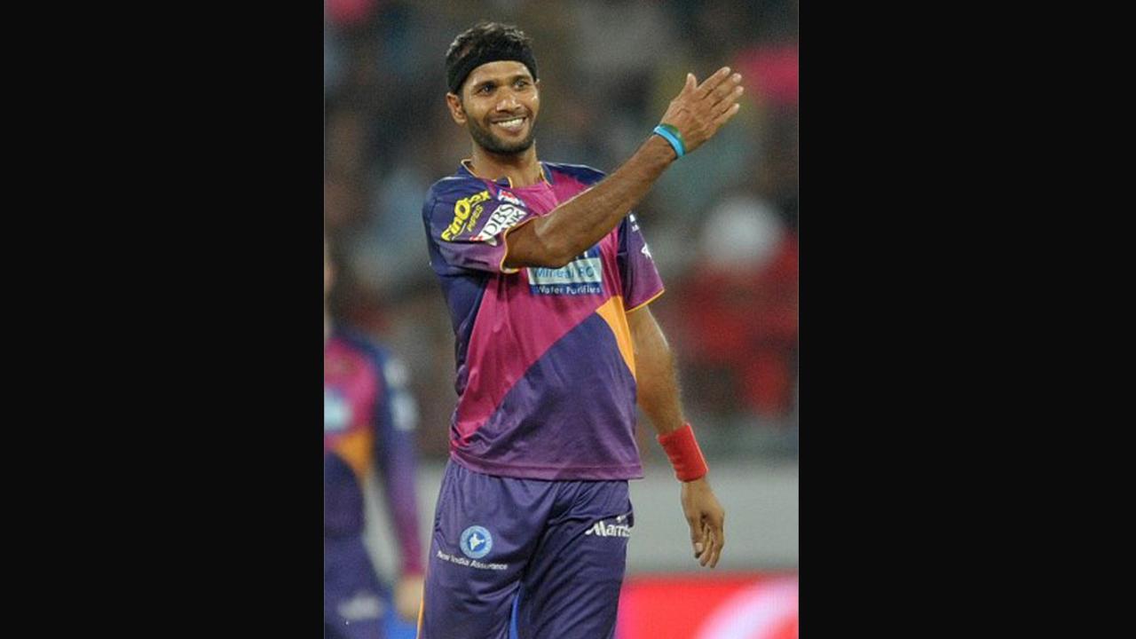 Former Indian cricketer Ashok Dinda joins BJP