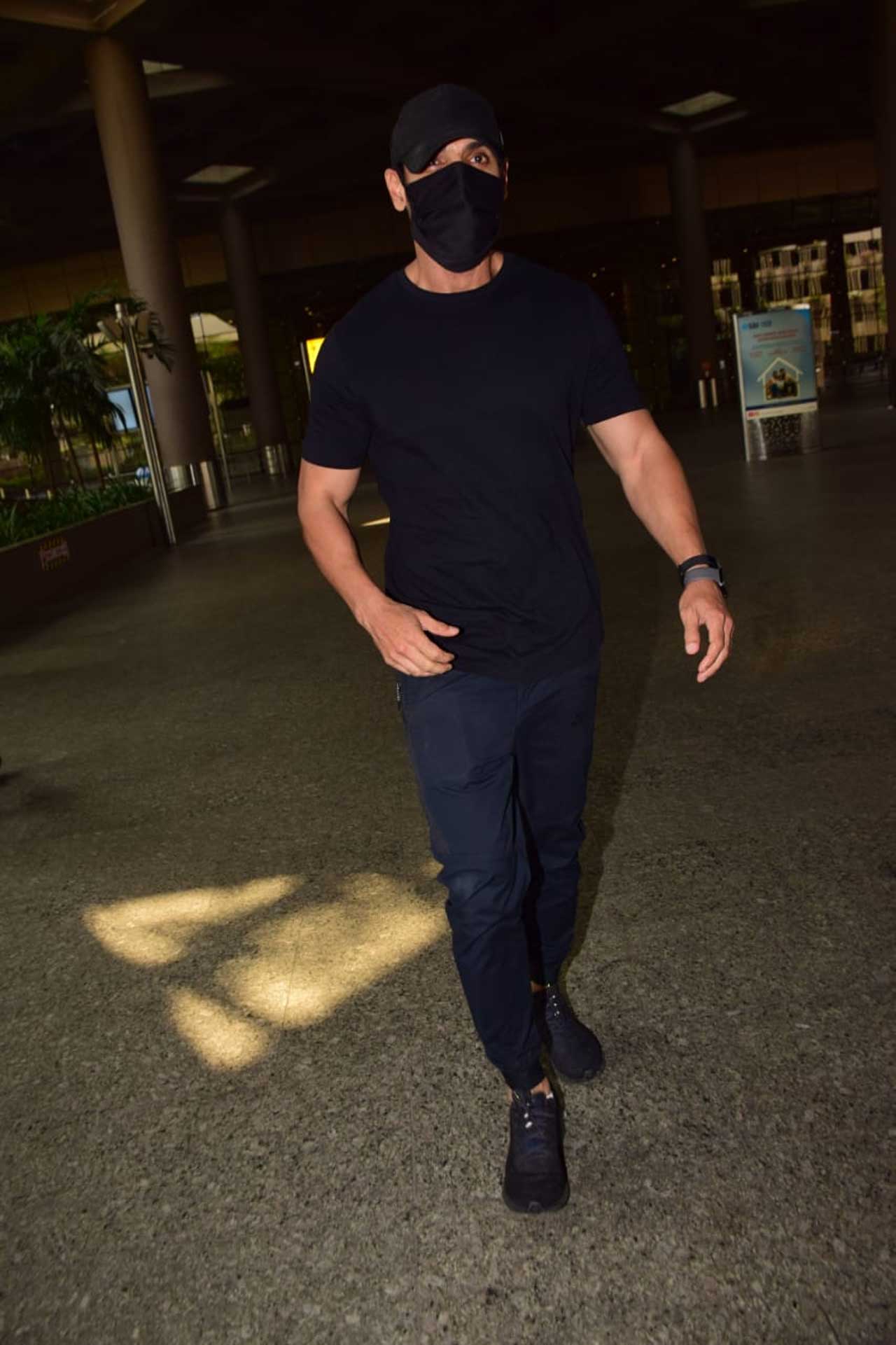 John Abraham was also spotted at the airport. The actor, on the work front, is all set to woo the audience with his high-octane stunts in Satyameva Jayate 2, opposite Divya Khosla Kumar.
