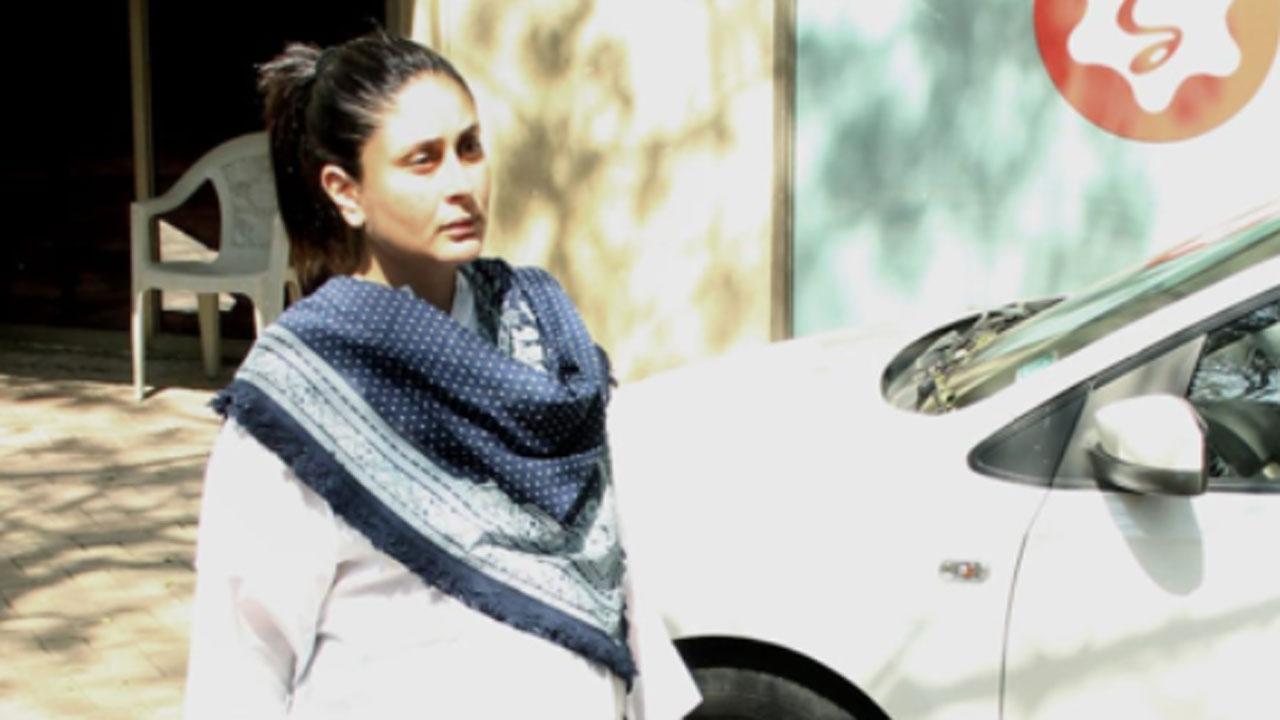 Kareena Kapoor Khan remembers Rajiv Kapoor; shares a throwback picture