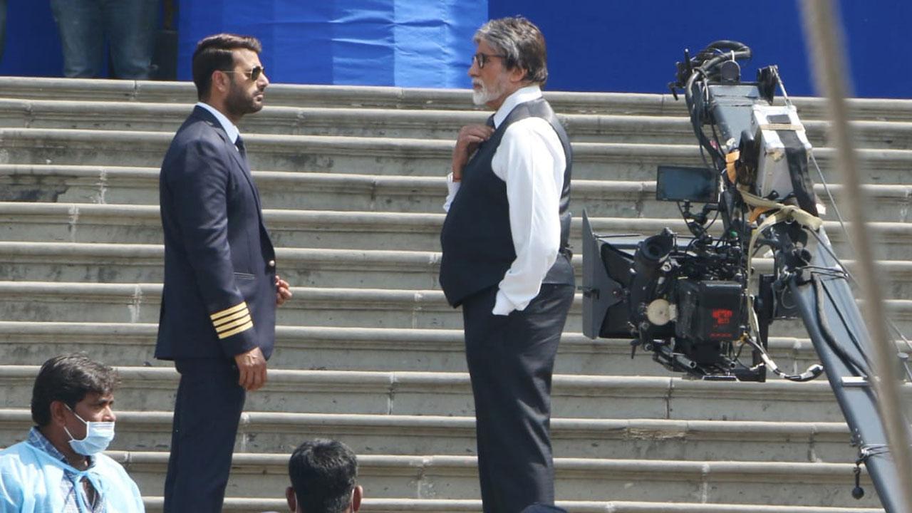 When Amitabh Bachchan was reminded of 'Deewar' on 'MayDay' set