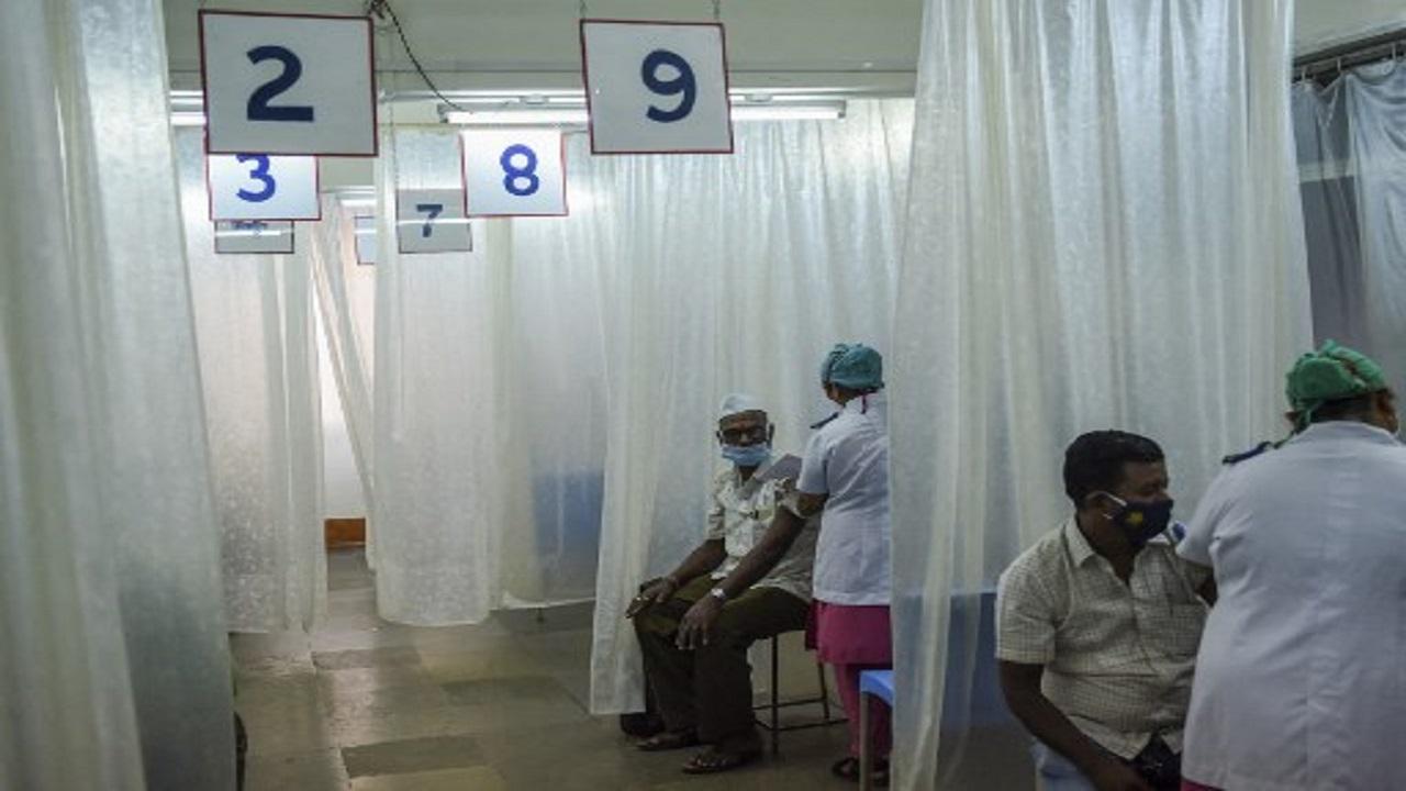 Mumbai: Nair hospital clerk defrauds BMC of Rs 10 lakh, thanks to masks