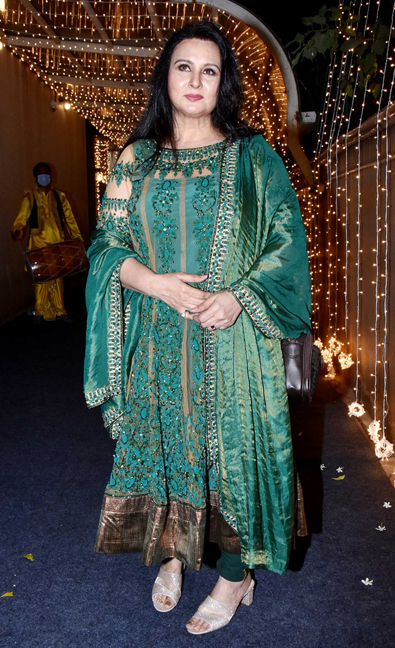 Yesteryear actress Poonam Dhillon was also clicked at the wedding.